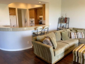 Luxurious 3 BR & 3 BA Condo with Spectacular Views